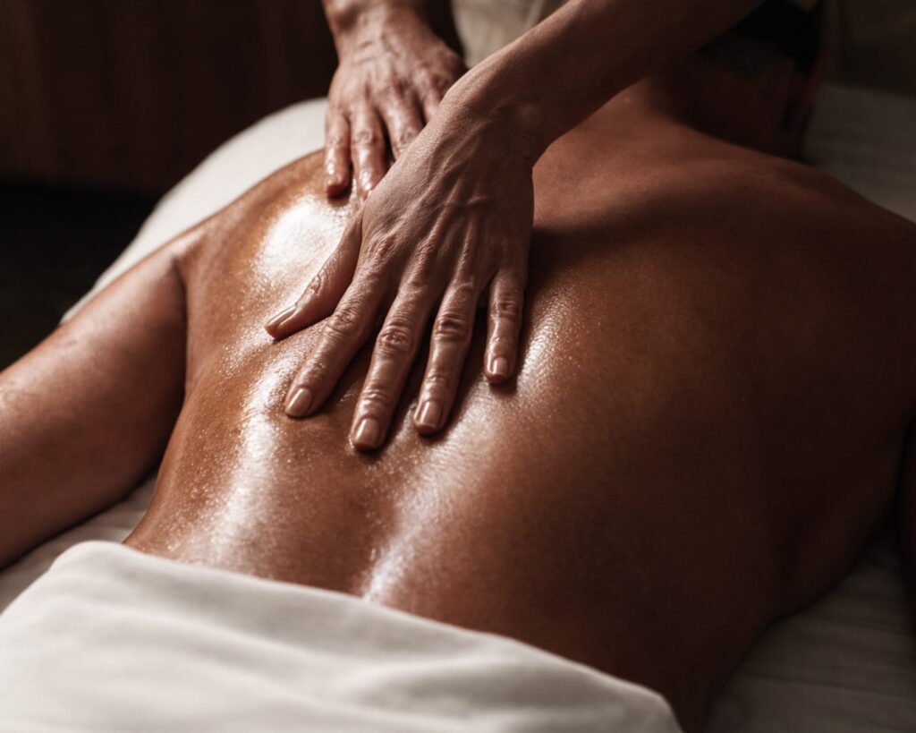 Balinese massage service at spa Canggu